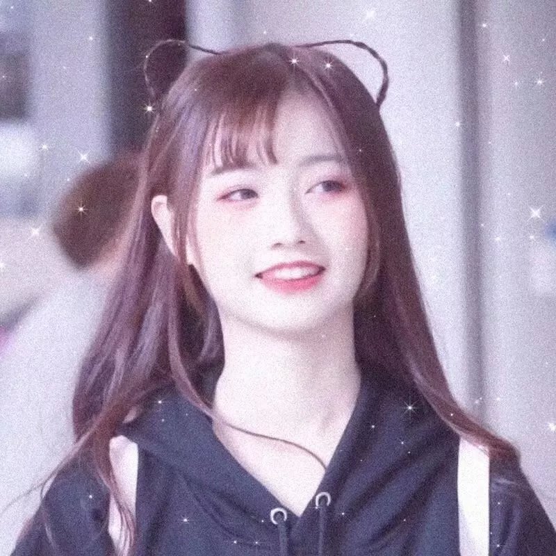 当红小花被曝深夜共进晚餐，前后半年私人会所画面流出
